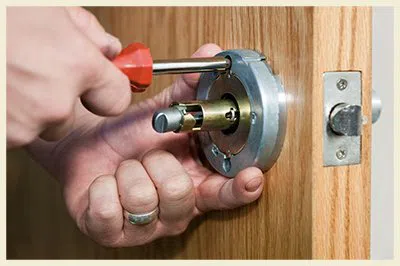 Highland Park IL Locksmith Store Highland Park, IL 847-596-3379 - 10-residential-lockouts