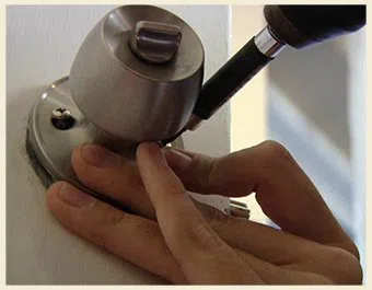 Highland Park IL Locksmith Store Highland Park, IL 847-596-3379 Highland Park IL Locksmith Store Highland Park, IL 847-596-3379 - 9-locks-change